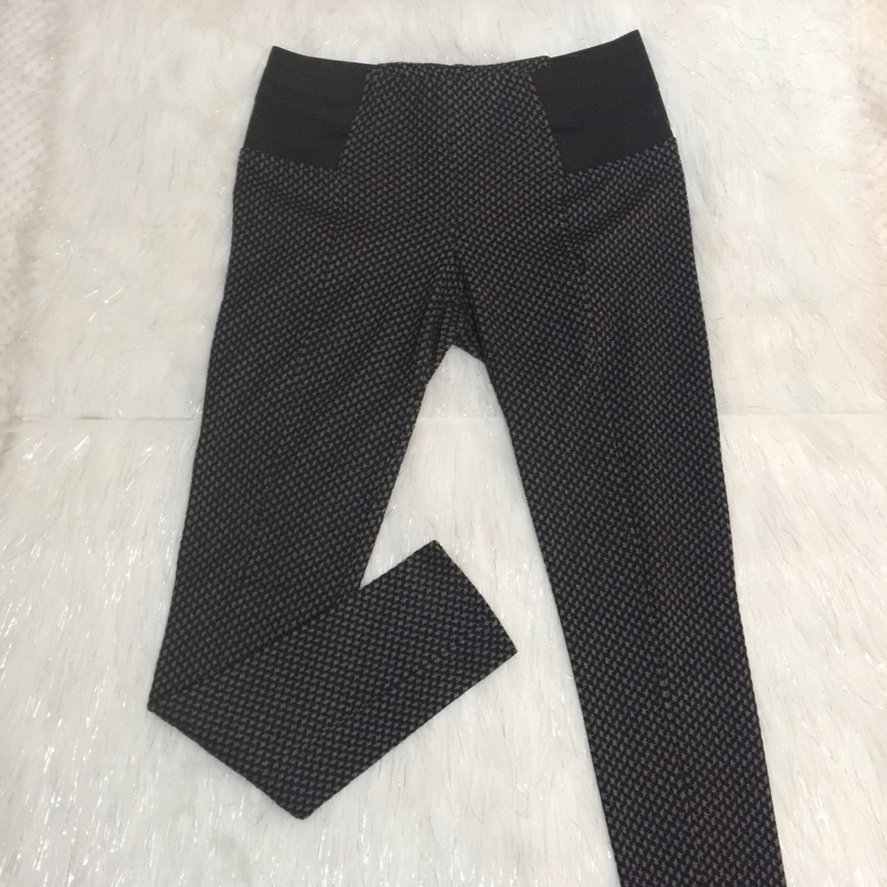 Maurice’s black and gray ponte pants size medium